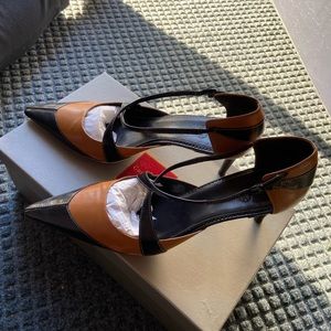 Cole Haan - Helene Cross Pump 9B